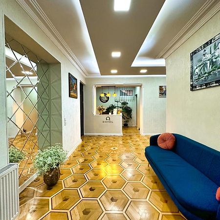 Metekhi View Hotel Тбілісі Екстер'єр фото