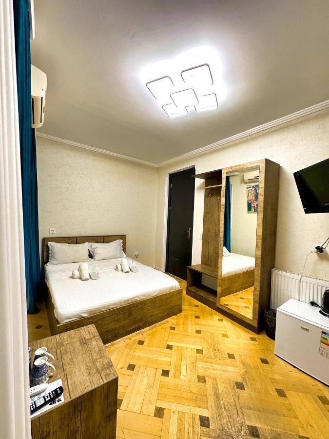 Metekhi View Hotel Тбілісі Екстер'єр фото