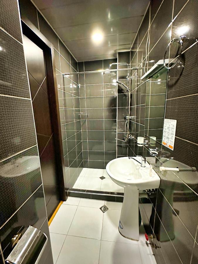 Metekhi View Hotel Тбілісі Екстер'єр фото