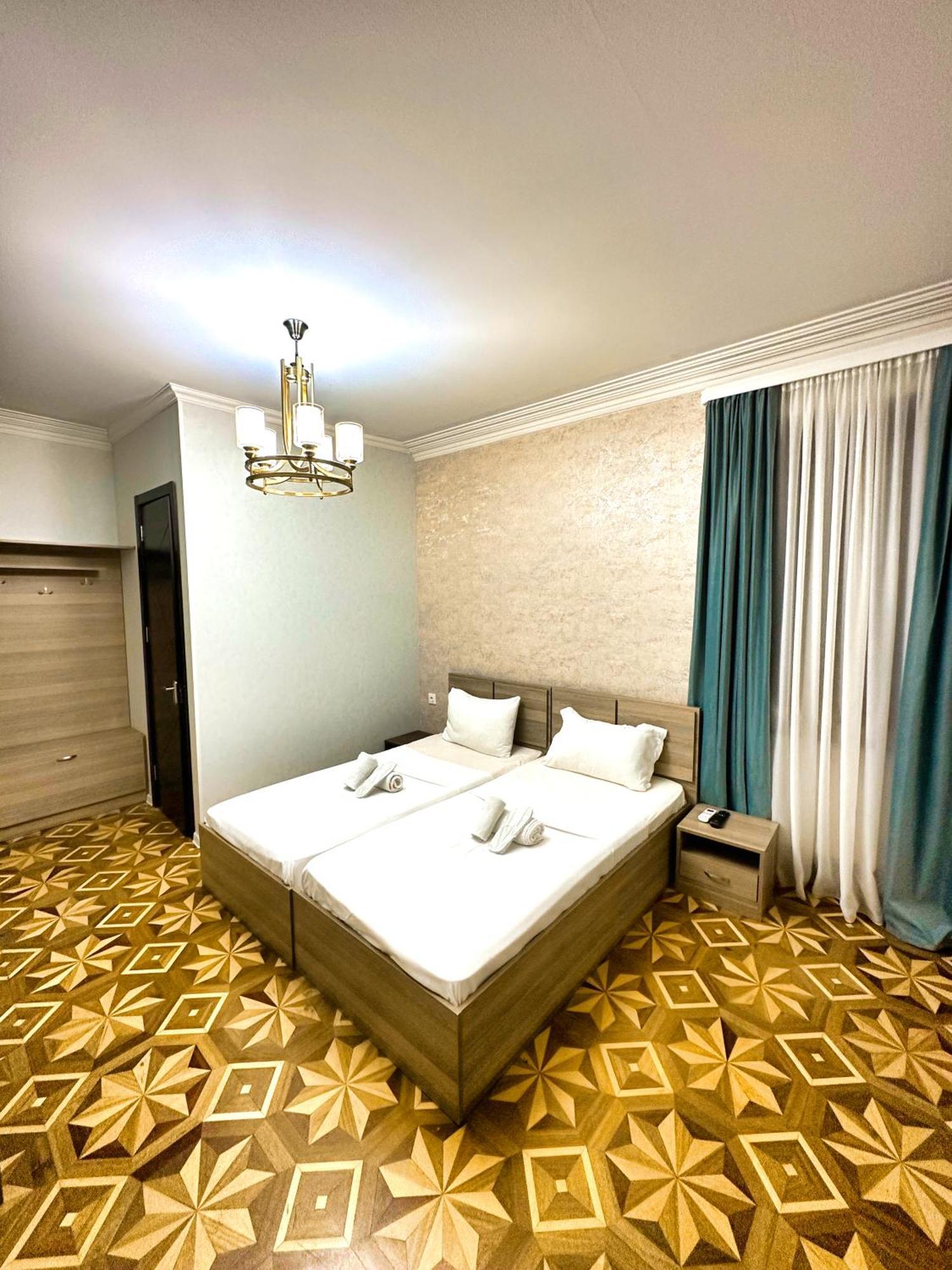 Metekhi View Hotel Тбілісі Екстер'єр фото