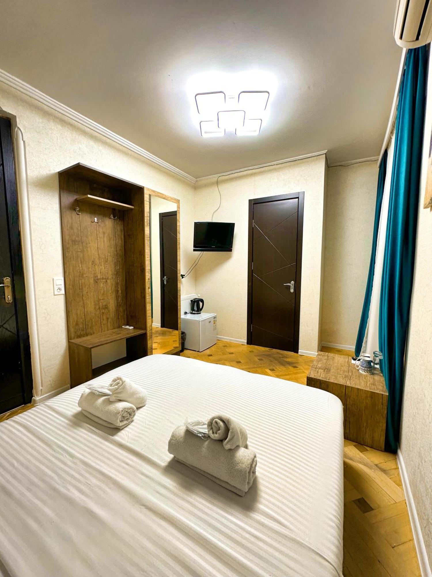 Metekhi View Hotel Тбілісі Екстер'єр фото